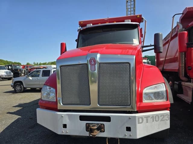 Image of Kenworth T880 equipment image 1