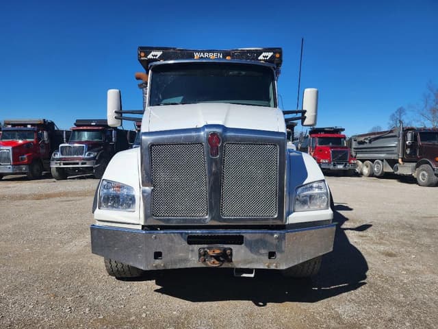 Image of Kenworth T880 equipment image 1