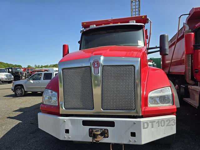 Image of Kenworth T880 equipment image 1