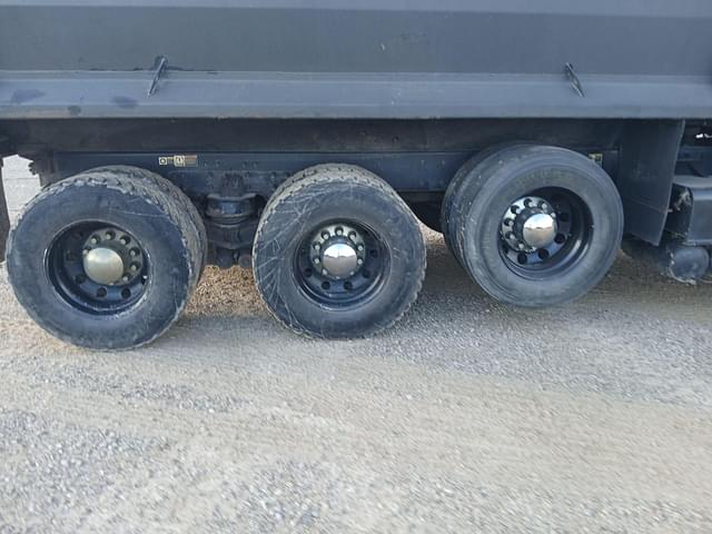 Image of Kenworth T880 equipment image 3