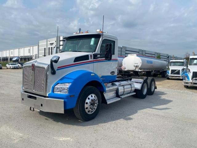 Image of Kenworth T880 equipment image 2