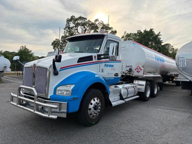 Image of Kenworth T880 equipment image 1