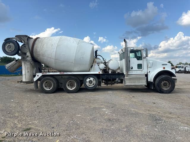 Image of Kenworth W900 equipment image 3