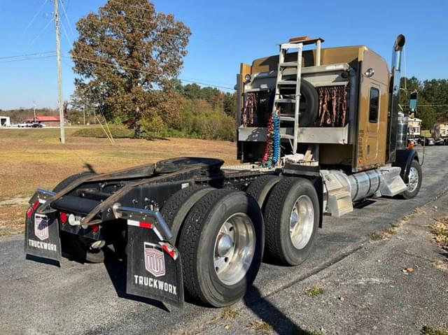 Image of Kenworth W900 equipment image 4