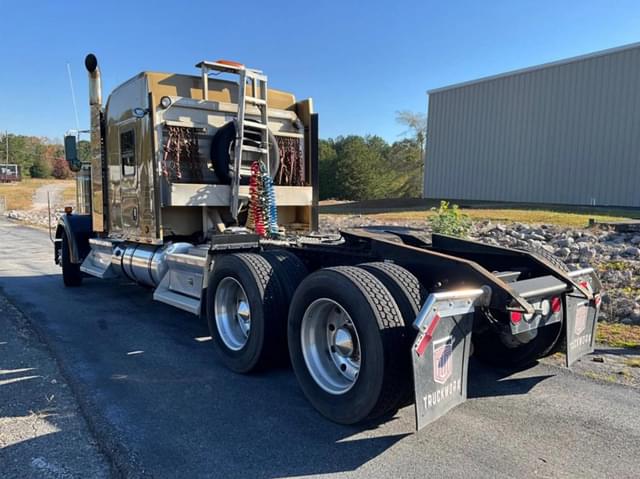 Image of Kenworth W900 equipment image 2