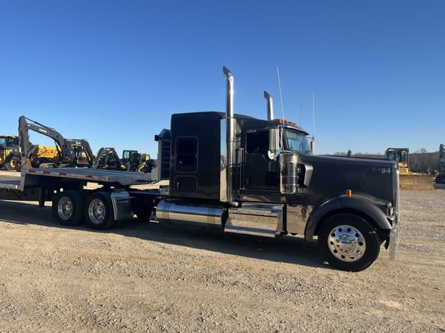 Image of Kenworth W900 equipment image 4