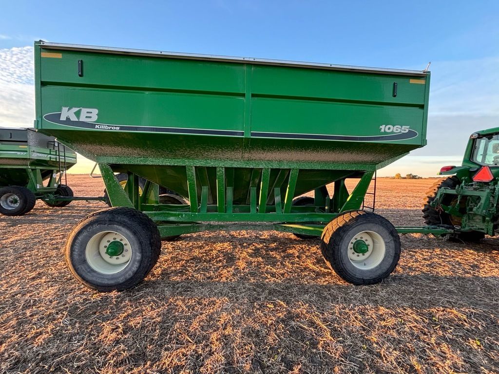 2017 Killbros 1065 Equipment Image0