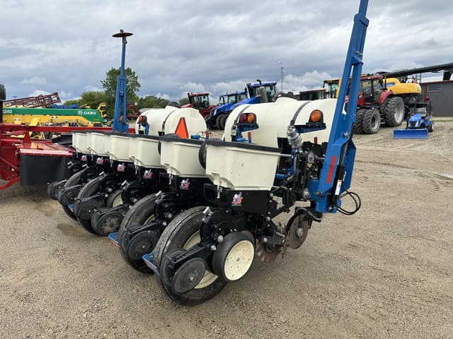 Image of Kinze 3000 equipment image 2