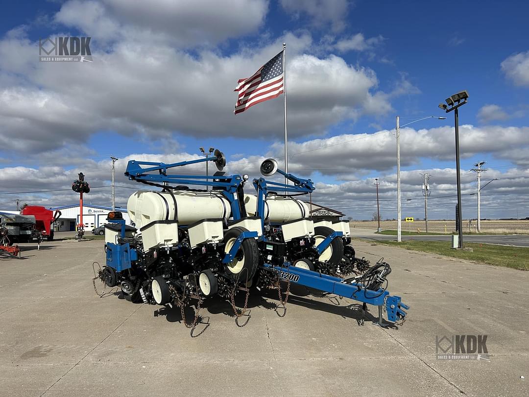 Image of Kinze 3200 Primary image