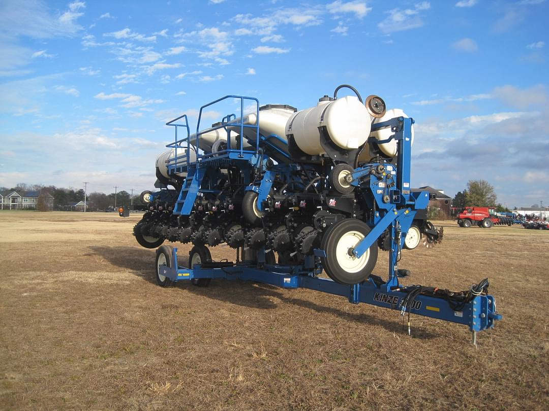 Image of Kinze 3600 Primary image