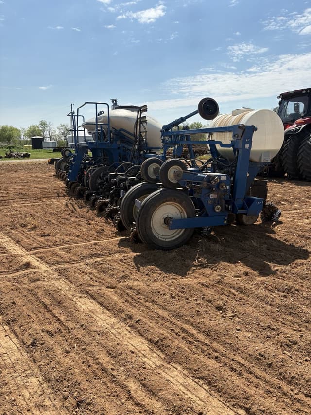 Image of Kinze 3600ASD equipment image 1