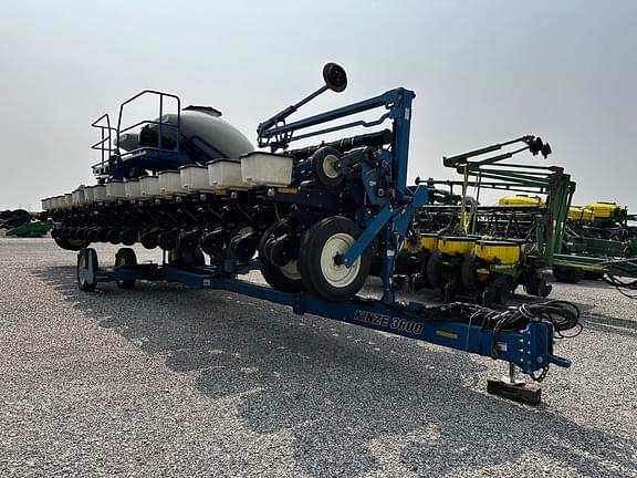 Image of Kinze 3600ASD equipment image 3