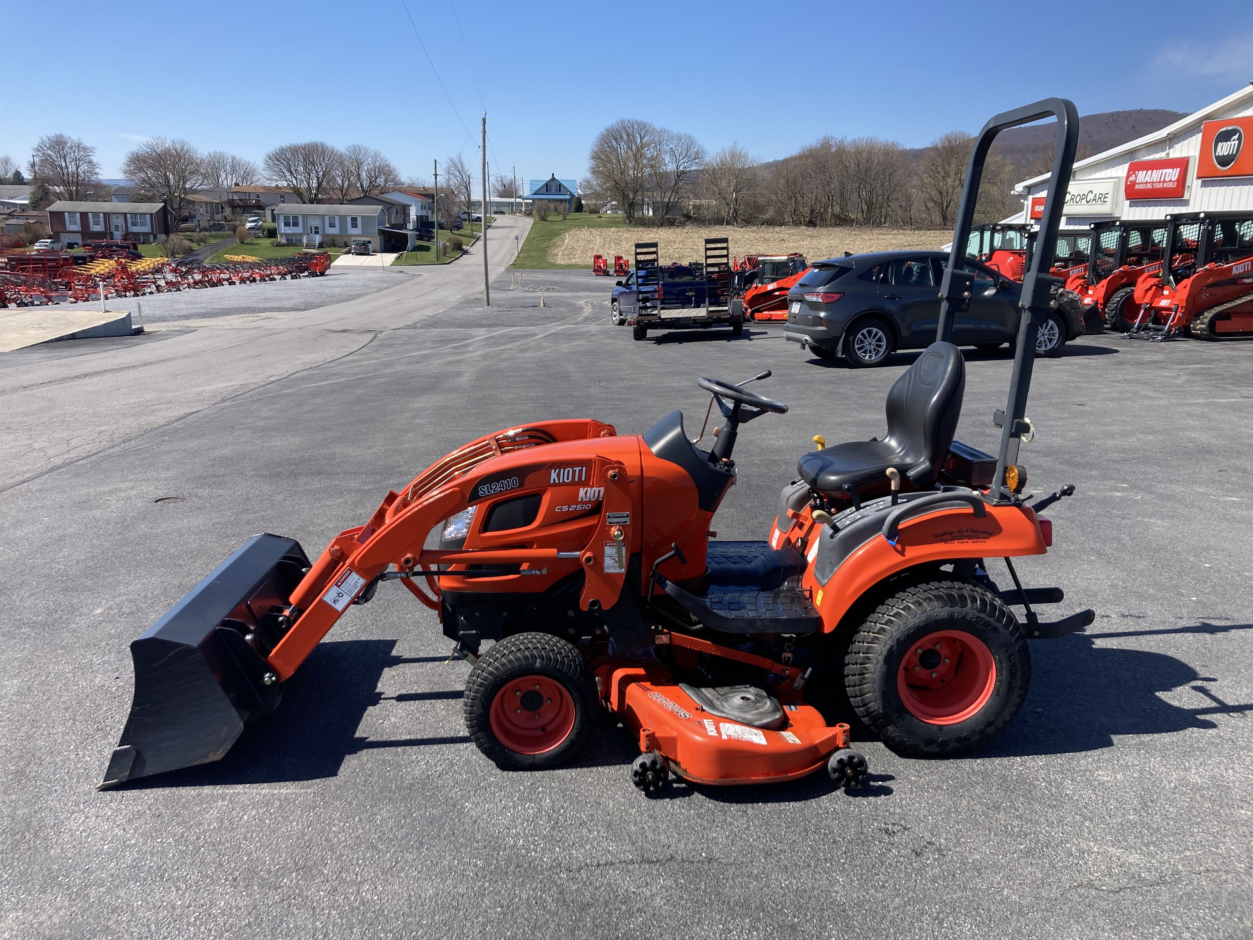 2017 Kioti CS2510 Equipment Image0