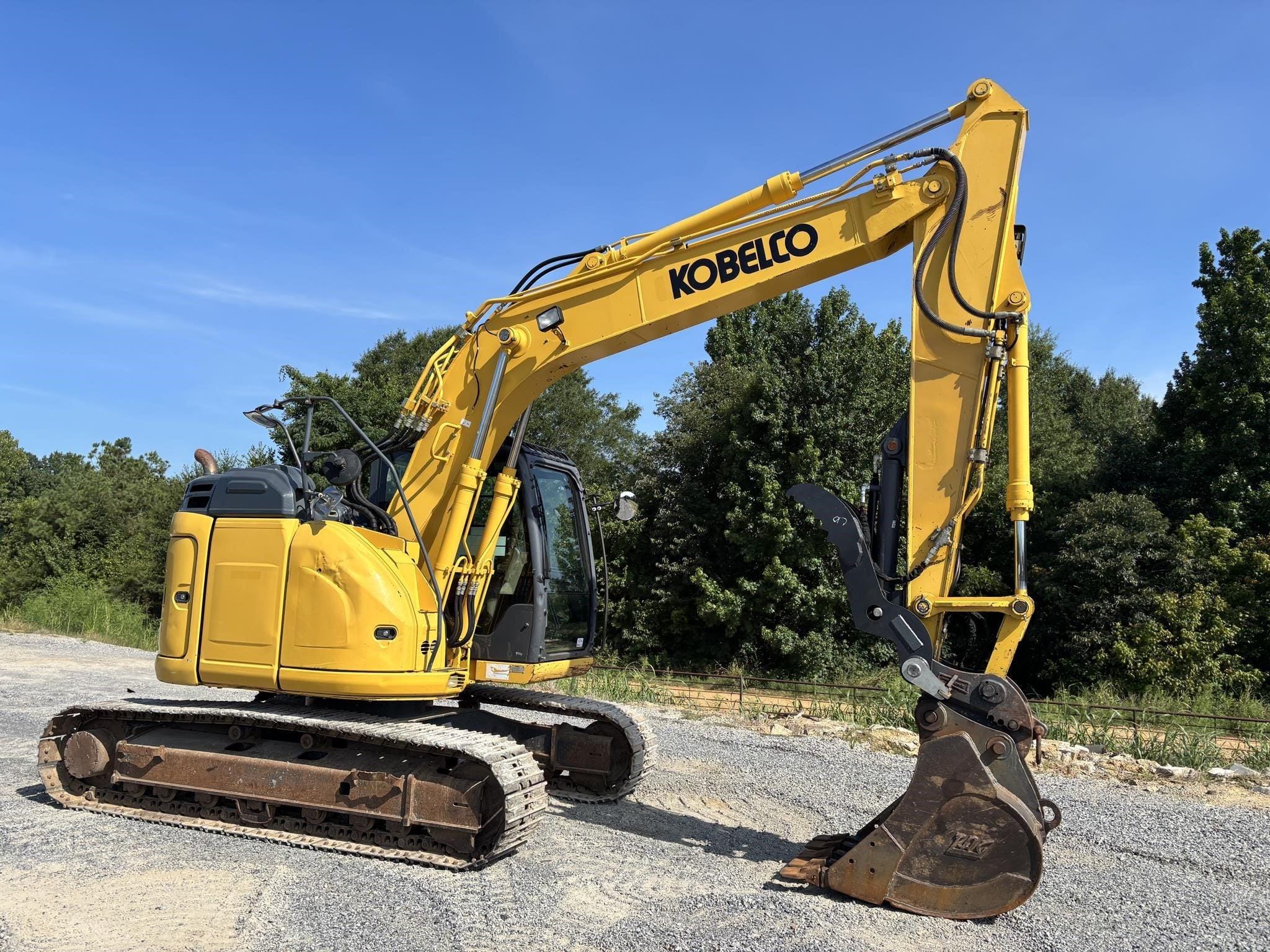 2017 Kobelco SK140 Equipment Image0