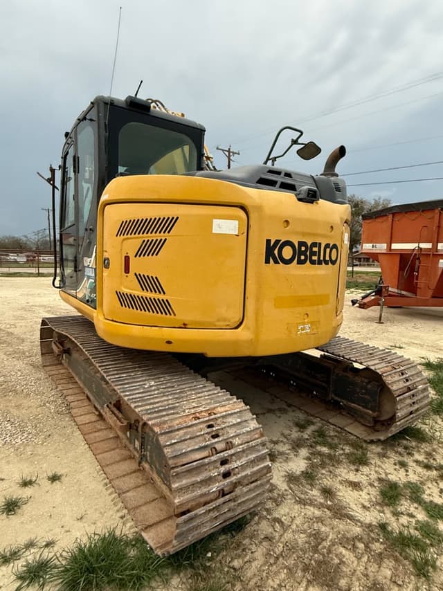 Image of Kobelco SK140SRLC-3 equipment image 3