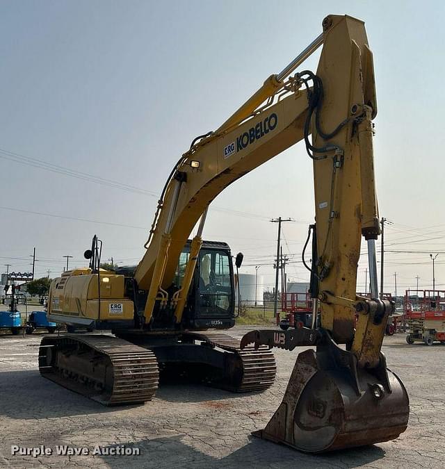 Image of Kobelco SK350LC-9 equipment image 2