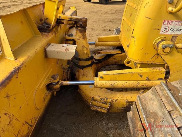 Image of Komatsu D39PX-24 equipment image 4