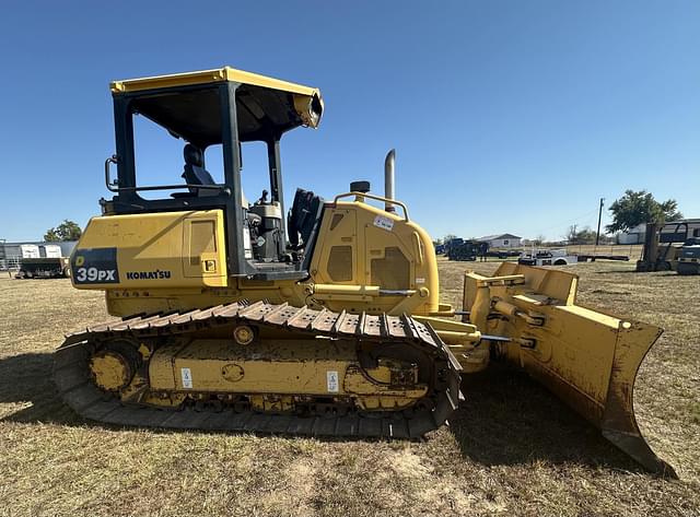 Image of Komatsu D39PX-24 equipment image 1