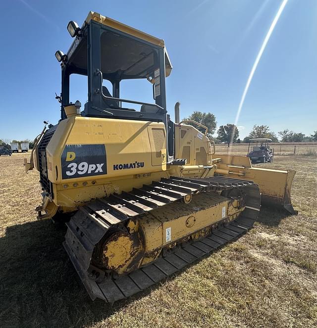 Image of Komatsu D39PX-24 equipment image 4