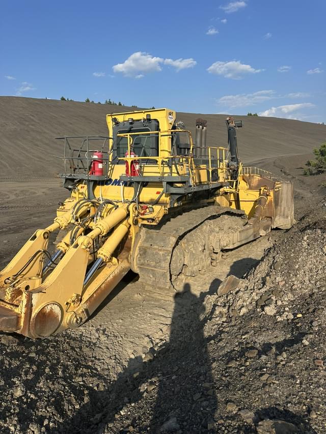 Image of Komatsu D475A equipment image 1