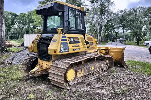 Image of Komatsu D51PX-24 equipment image 4