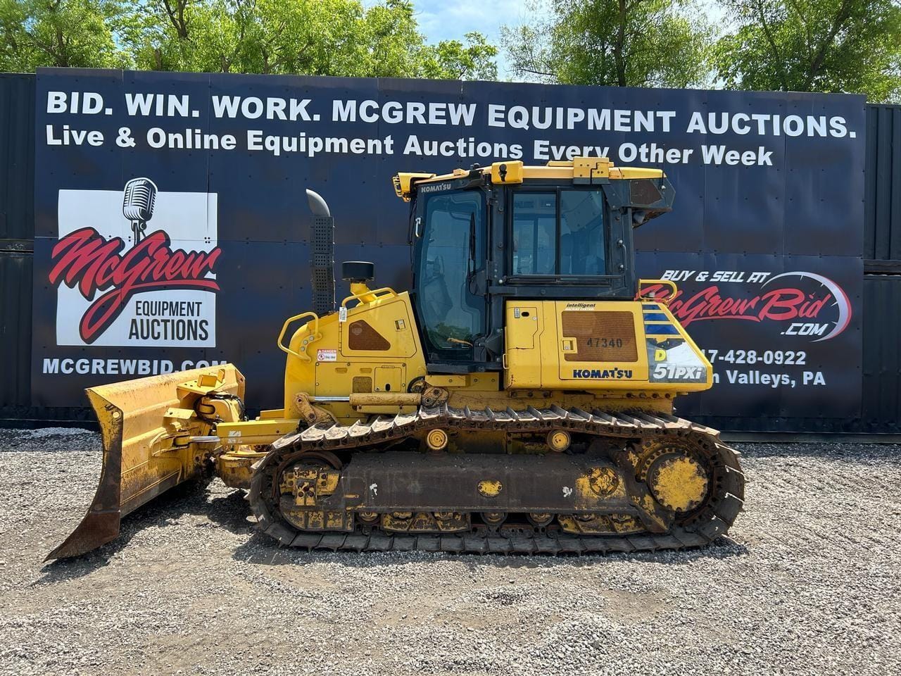 2017 Komatsu D51PXI-24 Equipment Image0
