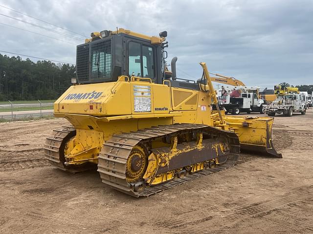 Image of Komatsu D65WX equipment image 4