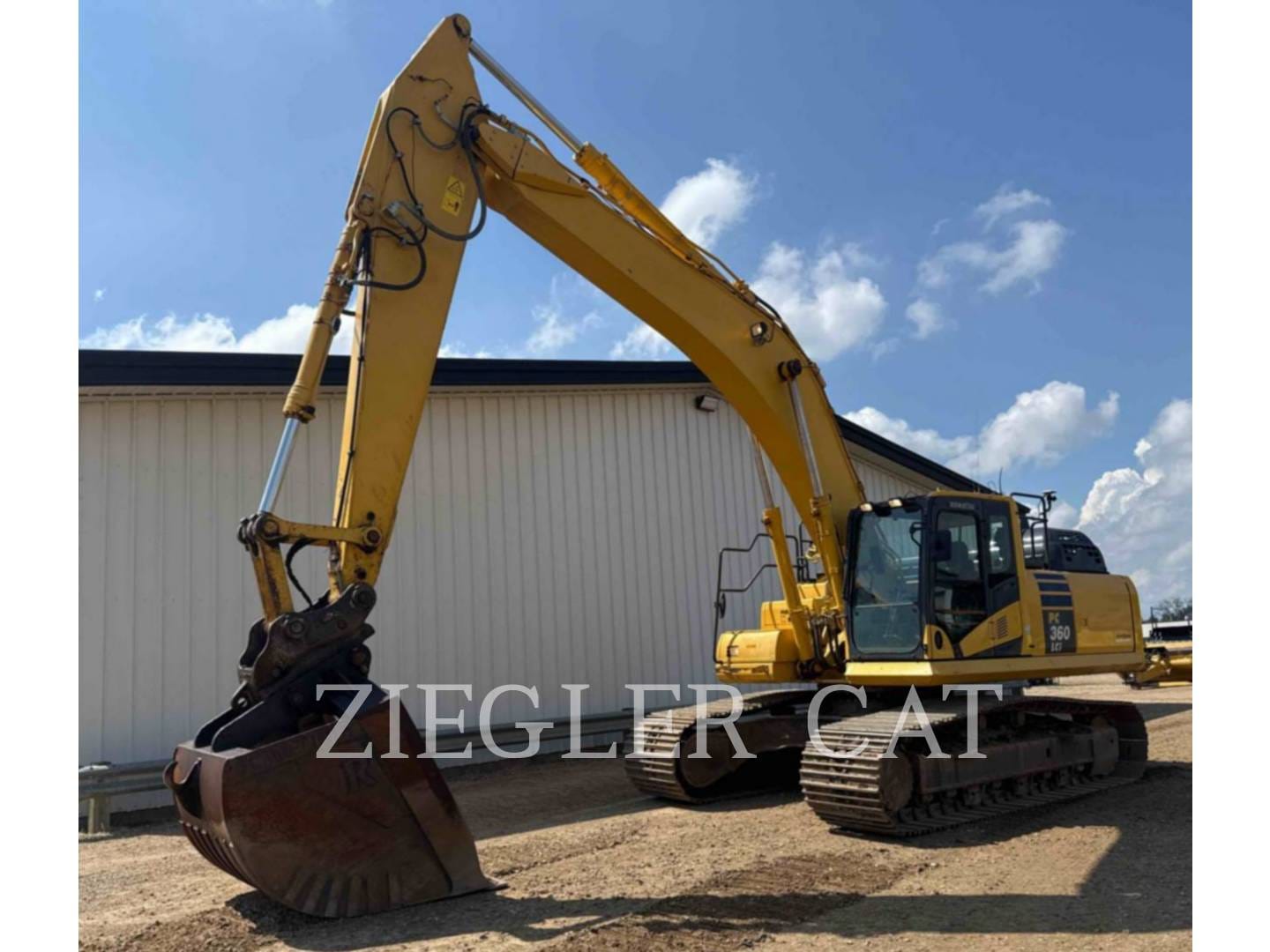 2017 Komatsu PC360LCI-11 Equipment Image0