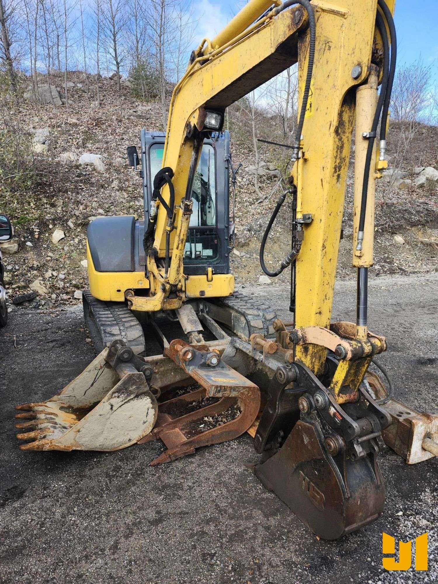 2017 Komatsu PC45MR Equipment Image0