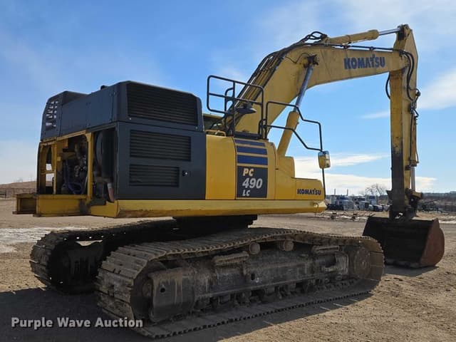 Image of Komatsu PC490LC-11 equipment image 4