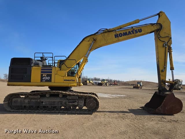 Image of Komatsu PC490LC-11 equipment image 3