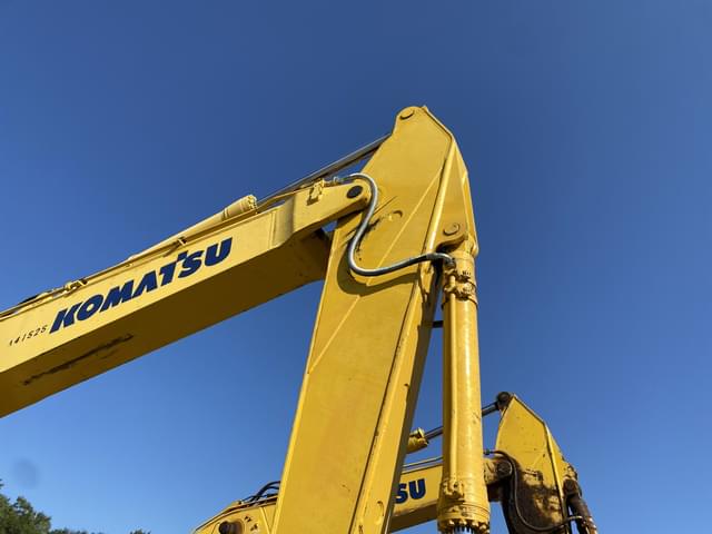 Image of Komatsu PC490LC-11 equipment image 4