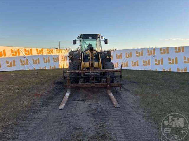 Image of Komatsu WA200-7 equipment image 1