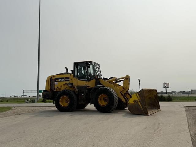Image of Komatsu WA270 equipment image 2