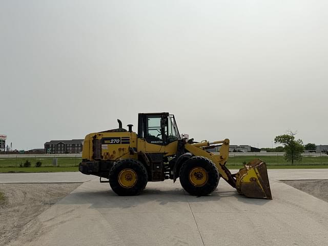 Image of Komatsu WA270 equipment image 3