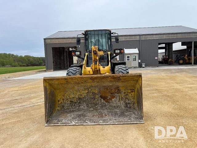 Image of Komatsu WA270 equipment image 2