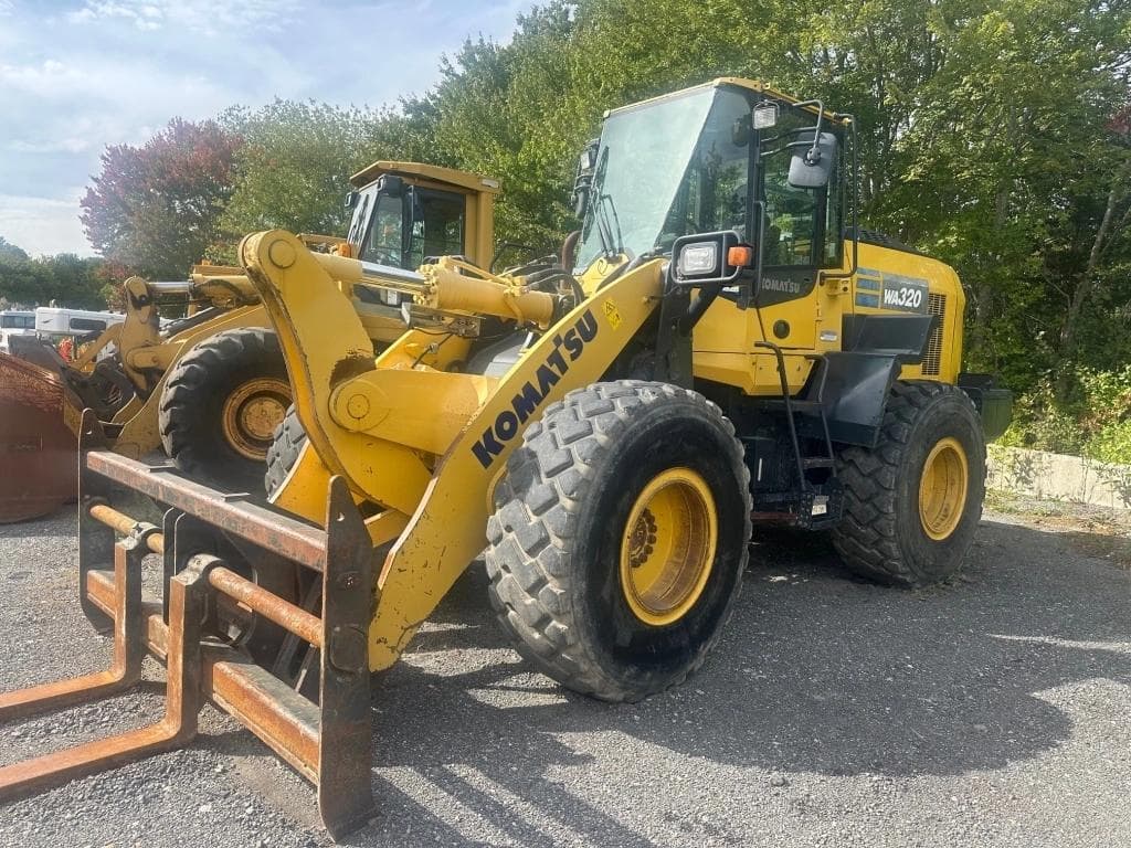 Image of Komatsu WA320-8 Primary image