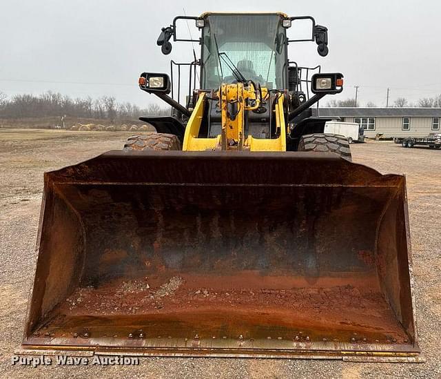 Image of Komatsu WA380-8 equipment image 1