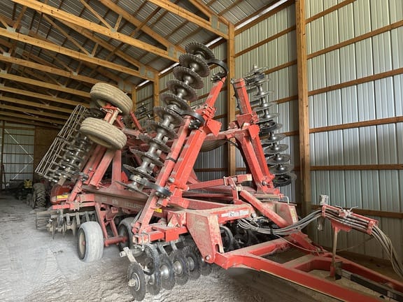 2017 Krause 8000 Equipment Image0