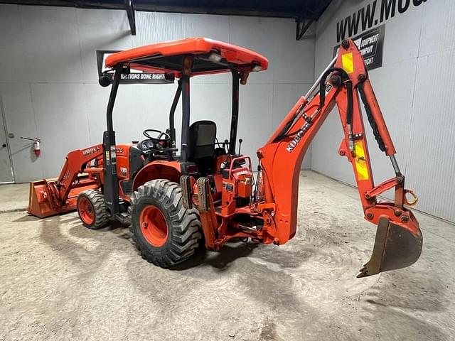 Image of Kubota B26 equipment image 2