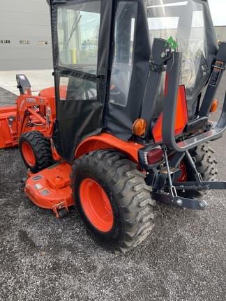Image of Kubota B2601 equipment image 3