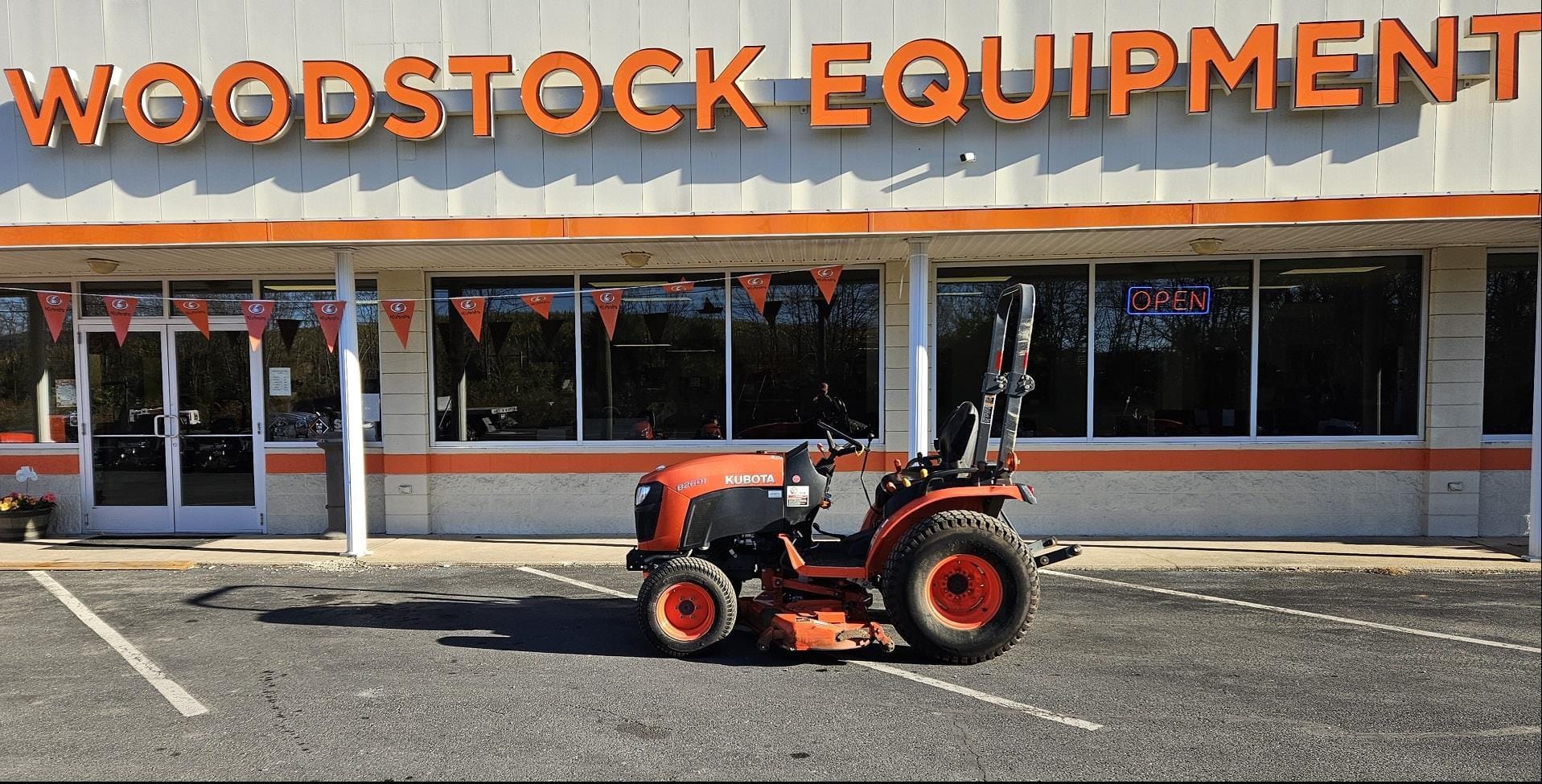 2017 Kubota B2601HSD Equipment Image0