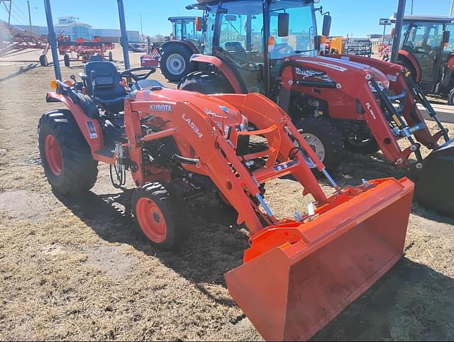 Image of Kubota B2650 equipment image 1