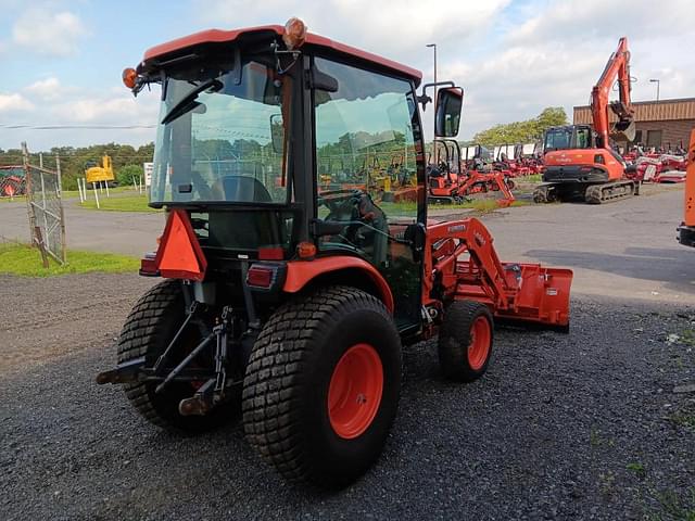 Image of Kubota B2650 equipment image 4