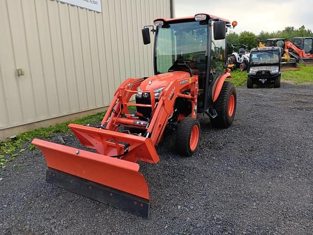 Image of Kubota B2650 equipment image 1