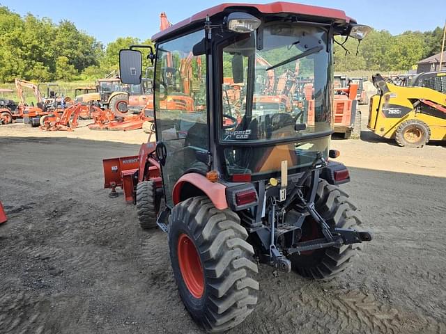 Image of Kubota B2650 equipment image 4