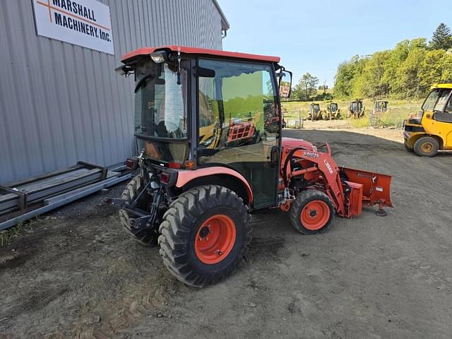 Image of Kubota B2650 equipment image 2