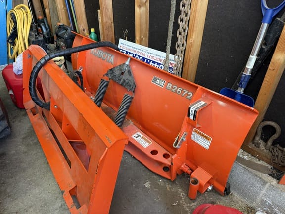 2017 Kubota B2672 Equipment Image0