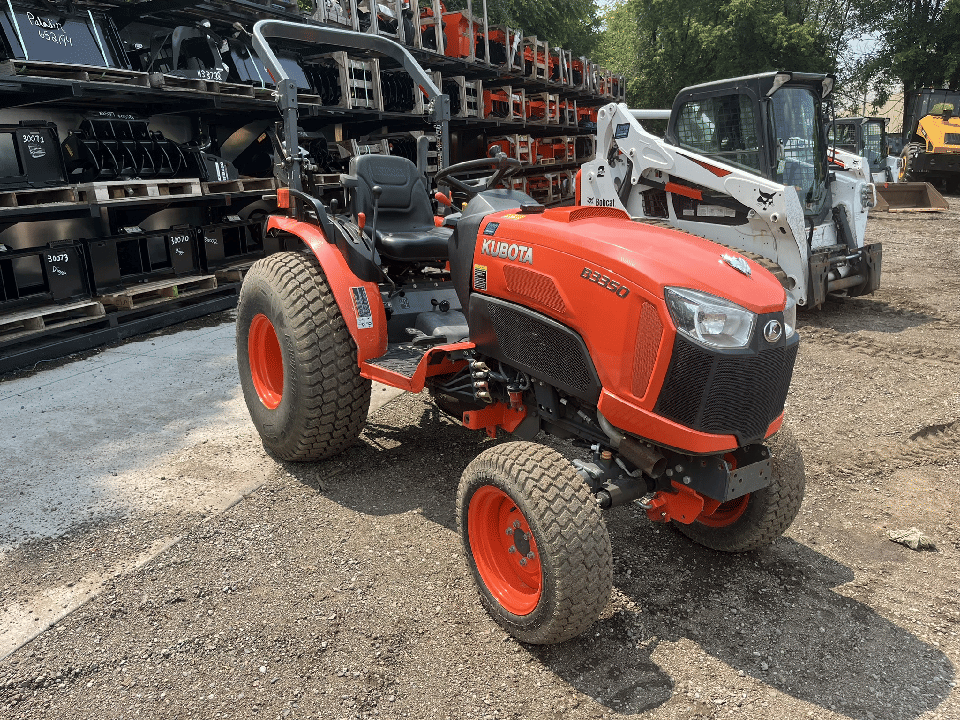 2017 Kubota B3350 Equipment Image0