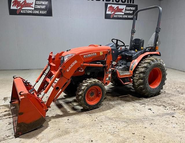 Image of Kubota B3350 equipment image 1